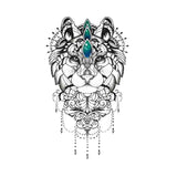 Faux tatouage éphémère temporaire tigre géométrique avec ornements et pierres.